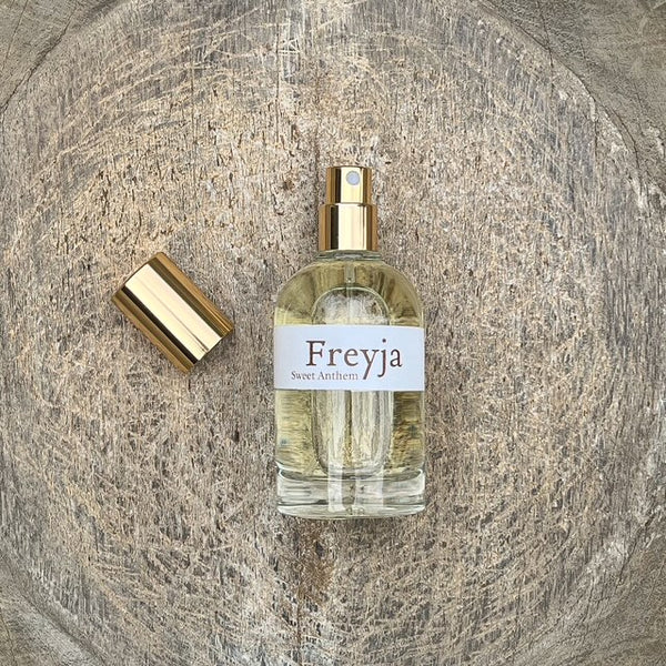 Freyja - warm amber, comforting tonka bean, & tranquil blueberry...