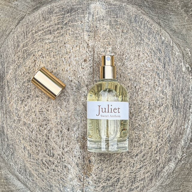 Juliet - jasmine sambac flowers, orange blossoms & pink pepper