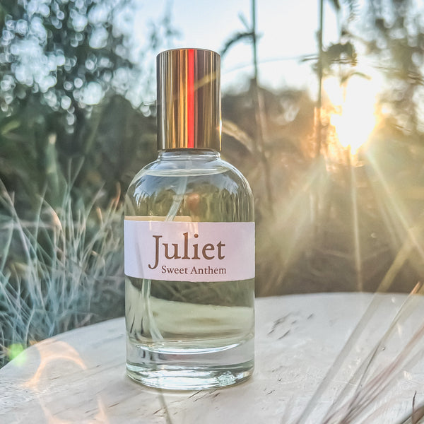Juliet - jasmine sambac flowers, orange blossoms & pink pepper...