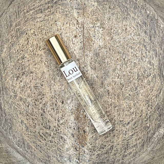 *NEW* Lou - linden blossom, earthy amber & tonka bean...